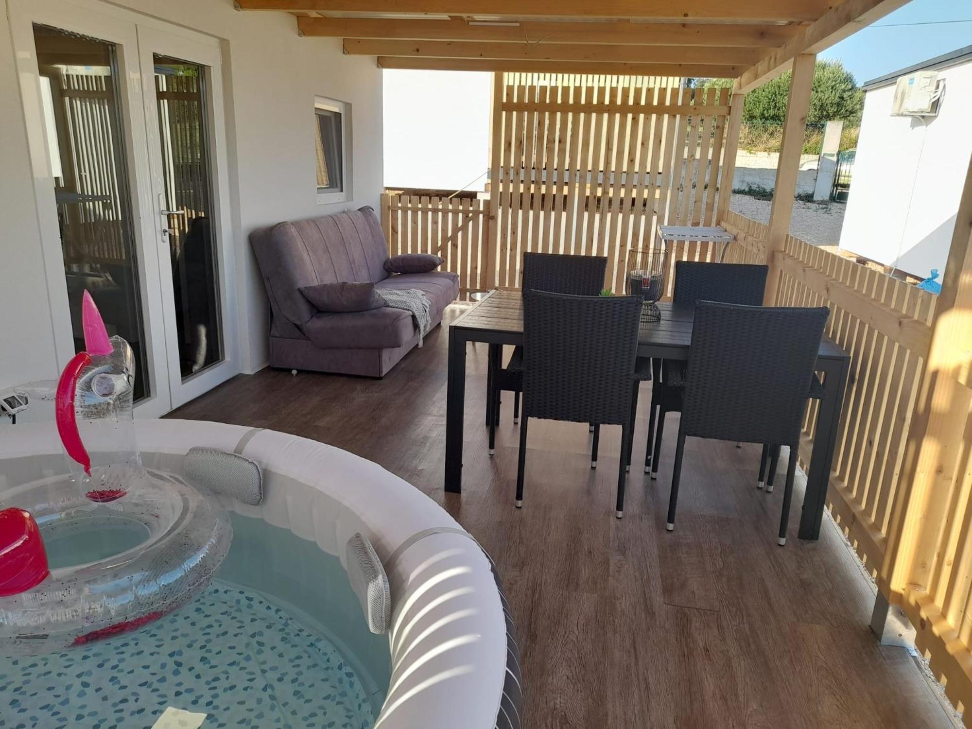 Tiny House Lily With Jacuzzi Apartment Sveti Filip i Jakov Exterior photo